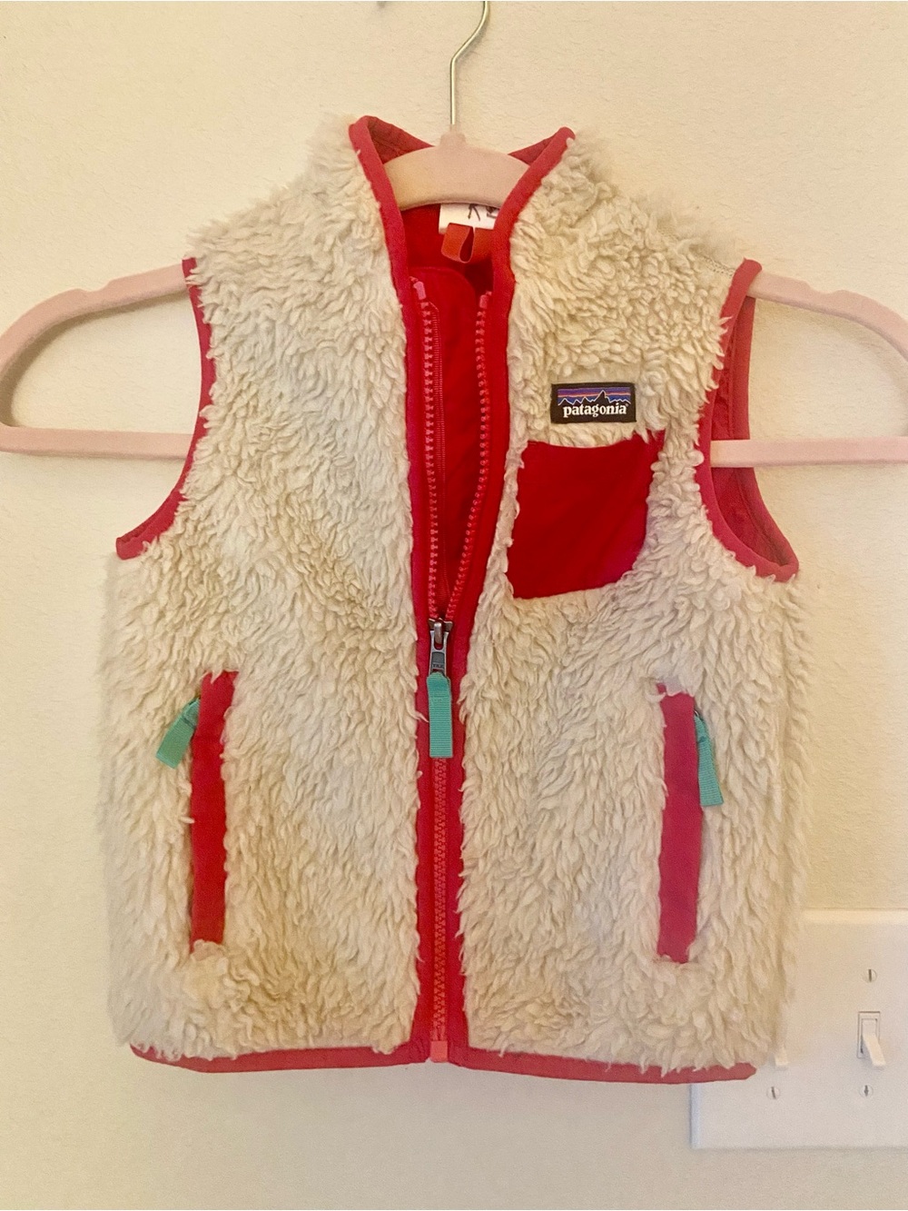 Patagonia Pink and Cream Retro-X Sherpa-Lined 3T Toddler Vest